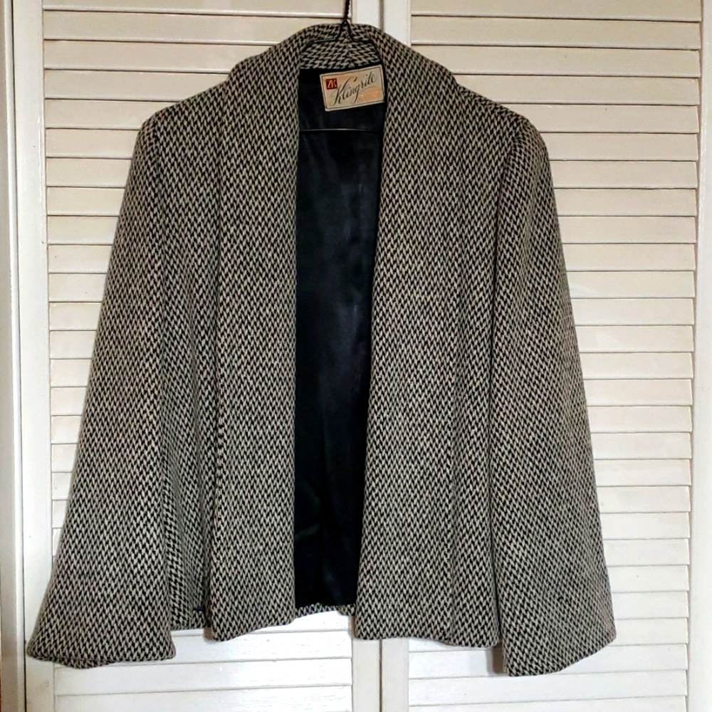 Ladies Houndstooth Open Blazer with Shoulder Pads - Large
